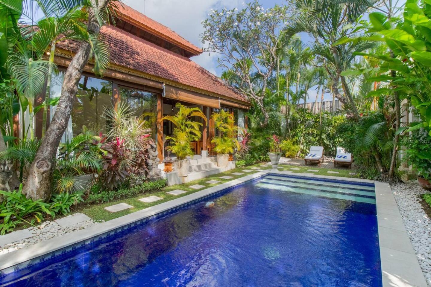 Heart Of Seminyak, 2Br, Sleeps 4, Walk To Bintang Villa Luaran gambar