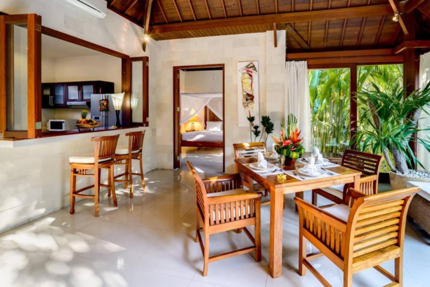 Heart Of Seminyak, 2Br, Sleeps 4, Walk To Bintang Villa Luaran gambar